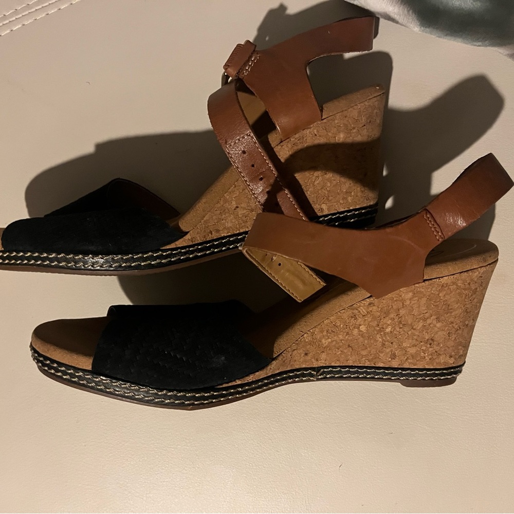 Clarks collection women’s open toes sandals